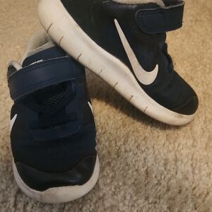 Nike Kids Dark Blue and White Sneakers